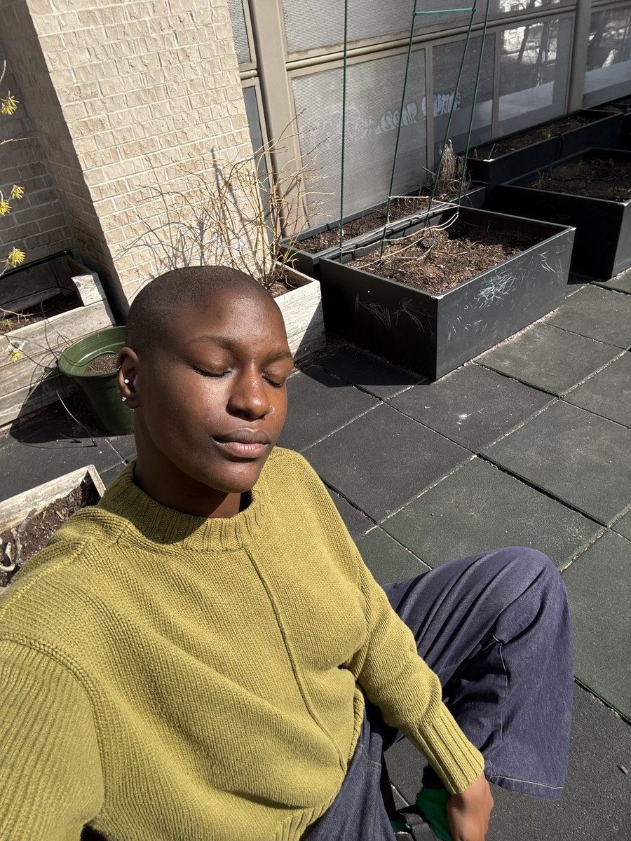 aut0affliction's tweet photo. Me at work today about to #garden in my #mockneck https://t.co/0Fsz2p5tW1