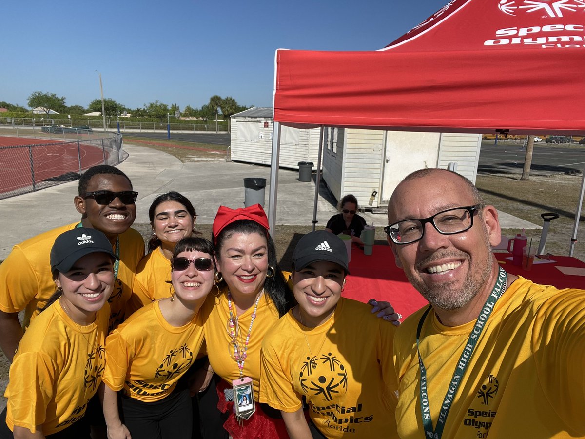 Principal Fatout (@flanaganhigh1) on Twitter photo Congratulations National Honor Society on hosting Broward Schools Elementary students during today’s Special Olympics. Our Falcon Pride, Falcon Nation, and One Flanagan Family values were evident as over 200+ Flanagan students volunteers assisted the athletes. <a href="/HowardHepburn/">Howard Hepburn</a> Congratulations National Honor Society on hosting Broward Schools Elementary students during today’s Special Olympics. Our Falcon Pride, Falcon Nation, and One Flanagan Family values were evident as over 200+ Flanagan students volunteers assisted the athletes. <a href="/HowardHepburn/">Howard Hepburn</a>