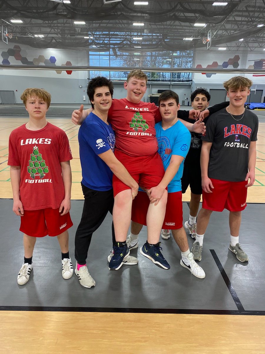 Congrats to Team
Pate for winning Tug of War 2.0 on Competition Friday.