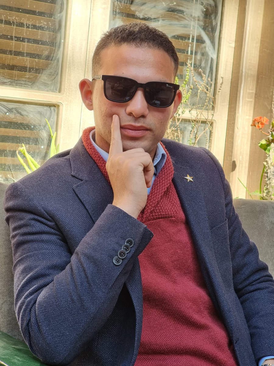 noursaied16's tweet photo. تمييز. الشباب الأيتام مش محتاجين شفقة، محتاجين فرص عادلة. محتاجين نظرة إنسانية تشوفهم بقدراتهم وطموحاتهم، مش بظروفهم اللي ملهمش يد فيها 
اللي أسعدني فعلًا هو ردود فعل الناس الإيجابية تجاه المسلسل، والإحساس الحقيقي إن قضيتنا وصلت. لأن اللي حصل مش مجرد دراما 
#ولاد_شمس 
#مفتاح_مات https://t.co/sWiiWbKX7c