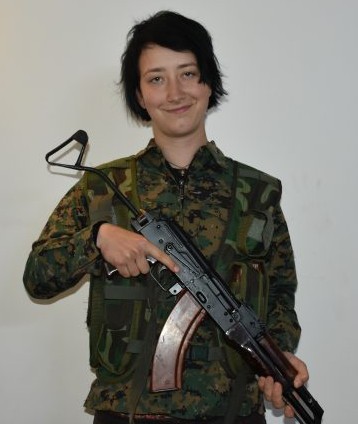 alexpunx1977's tweet image. Anna Campbell is immortal!
Anna Campbell (Hêlin Qereçox) fell martyr fighting the Turkish army and its jihadist mercenaries on 15 March 2018 in Afrin (Rojava).
Şehid Namirin!
youtu.be/duHyzWX4SXc?si…
#DefendRojava #AnnaCampbell #HelinQerecox #YPJ