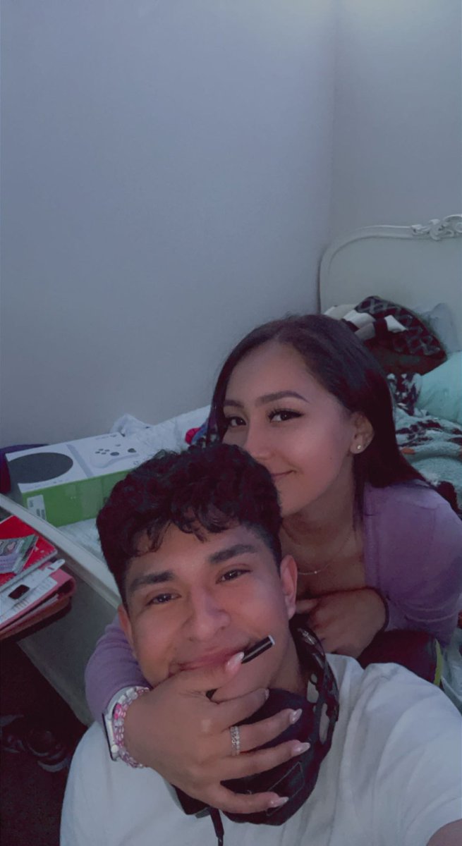 Karely & Angel 🤍 tweet media