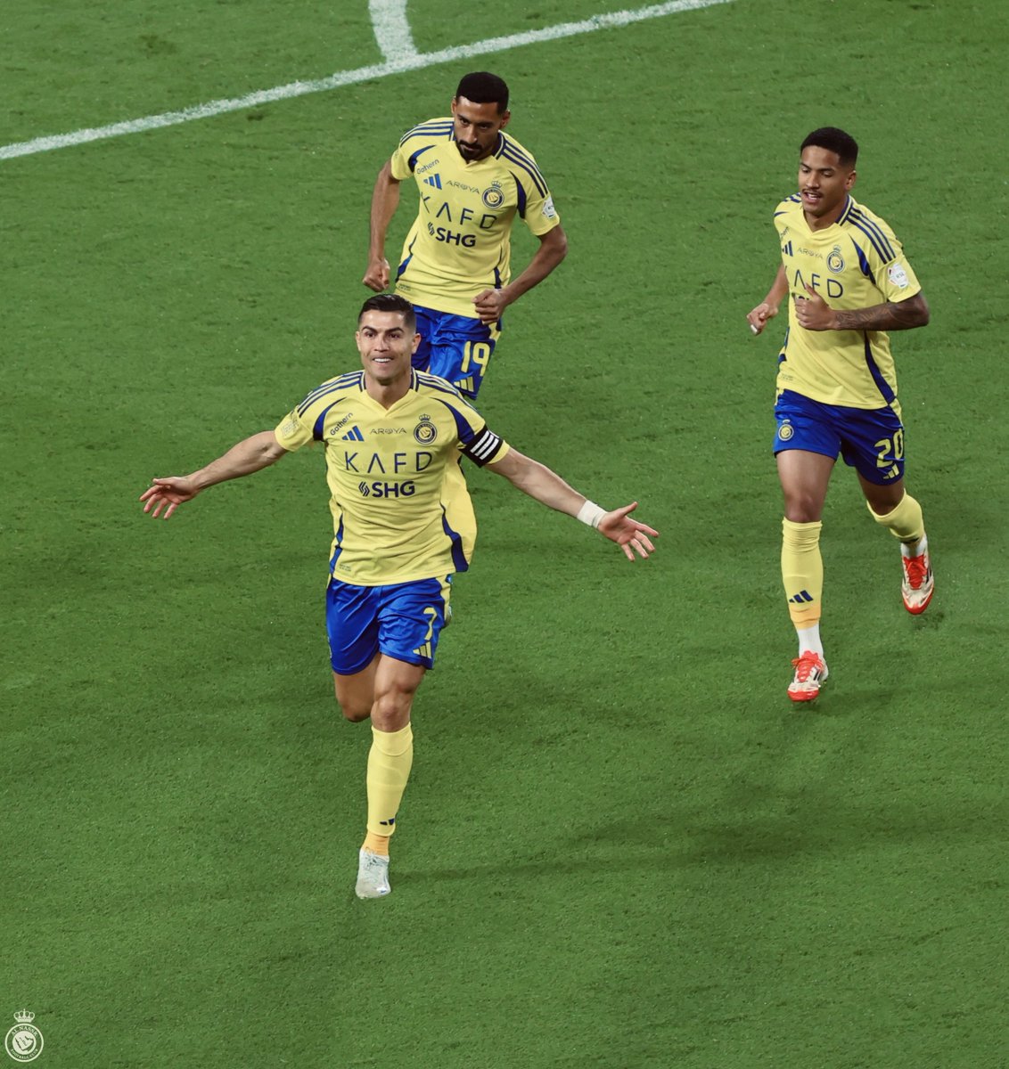 AlNassrFC's tweet photo. الطريق نحـو 1000 🤩 https://t.co/8dIXskseRW