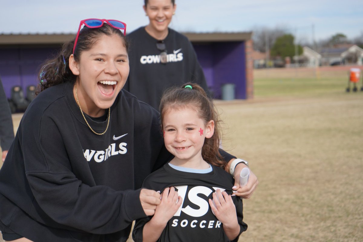 cowgirl_soccer's tweet image. The only way to spend Spring Break is on Grape St.!

—&amp;gt; Thanks for hanging out with us. See you at Residential Camp!🤠🤩

#SpringBreakCamp | #HSUSoccerCamps