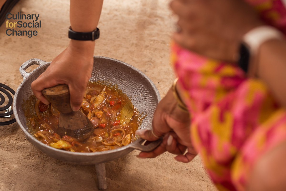 culinary4social's tweet photo. We hosted the most exciting team for a cooking class in our local kitchen with Sunset african tours. #cookingclass https://t.co/tXHKlkKGZM