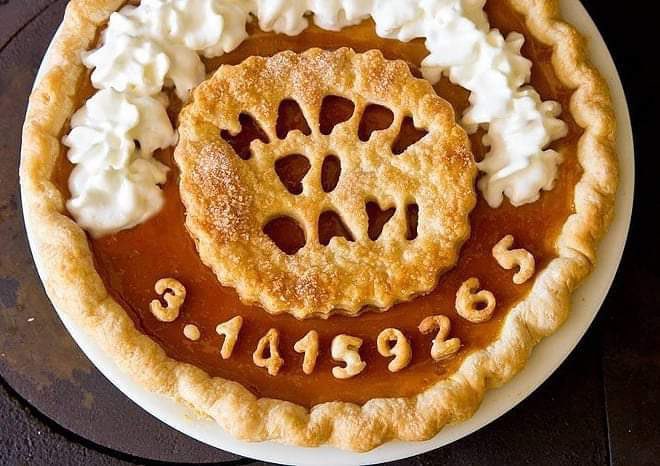 TheWMSOC's tweet image. #PiDay is everyone&apos;s favorite day because there is a type of pie for all tastes 🥧 #PiDay2024  @TheWMSOC 🦉⚽️ @MUWedu