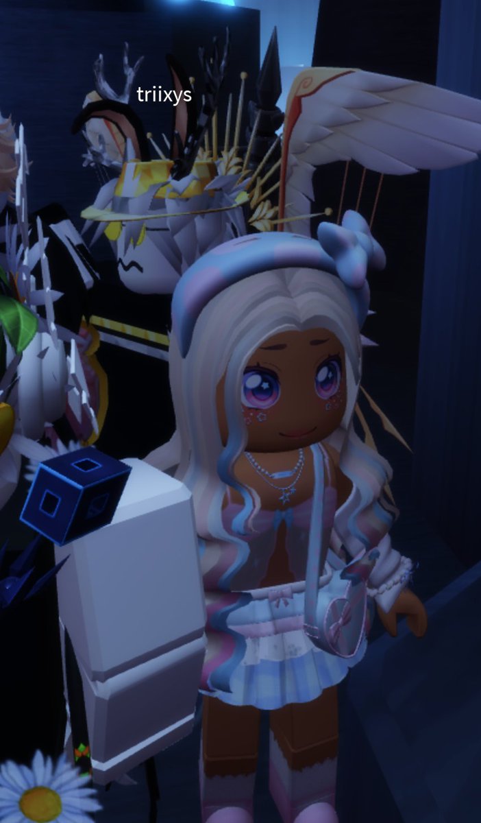 Thank you to those who helped me obtain the spiral horns yesterday!

Influencer: <a href="/SquidMagicYT/">Squid Magic</a> 
Admin: DevoidOfDebt
Developer: <a href="/triixys/">asd</a>