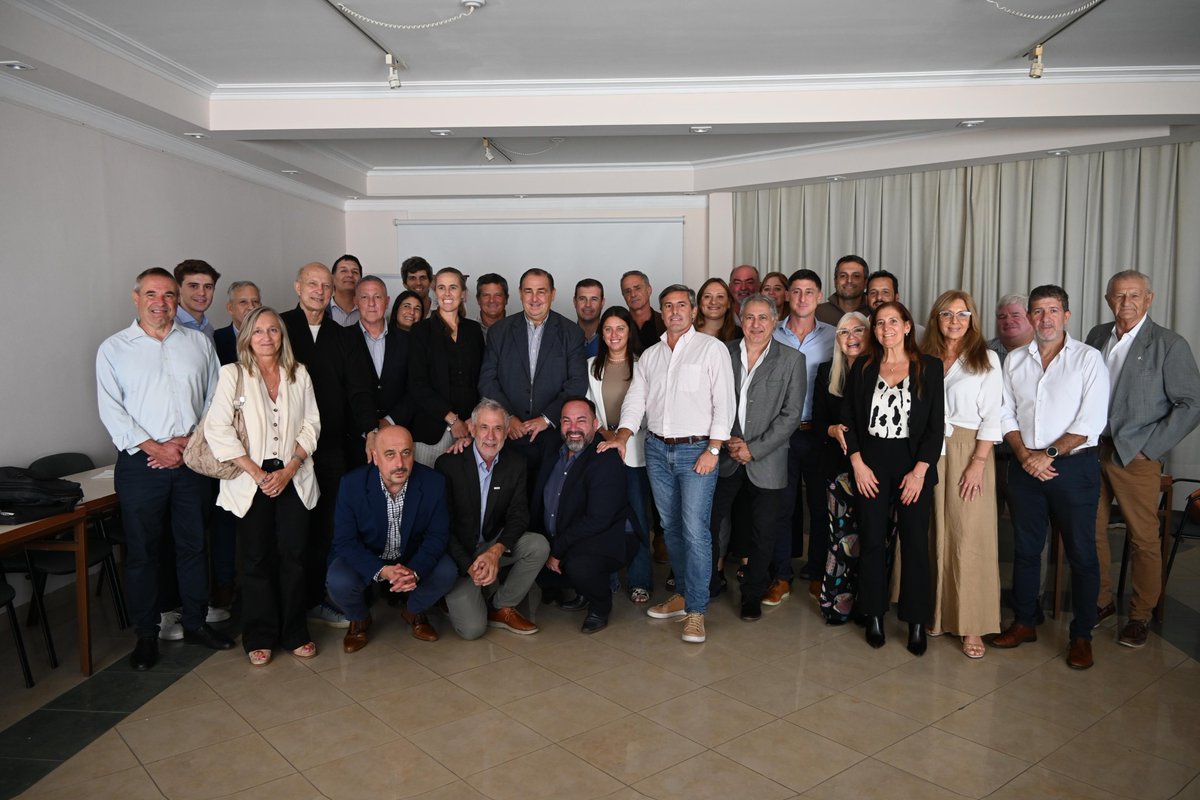 Felicitaciones a Aldo Egestti por ser elegido para presidir <a href="/FadelraARG/">Federacion Agencias de Desarrollo Local Argentina</a>. Merecidísimo! Es un orgullo trabajar junto a vos y todo el equipo de <a href="/ADERSANTAFE/">ADER SANTA FE</a> para seguir fomentando la producción y el desarrollo económico para que Santa Fe siga creciendo!