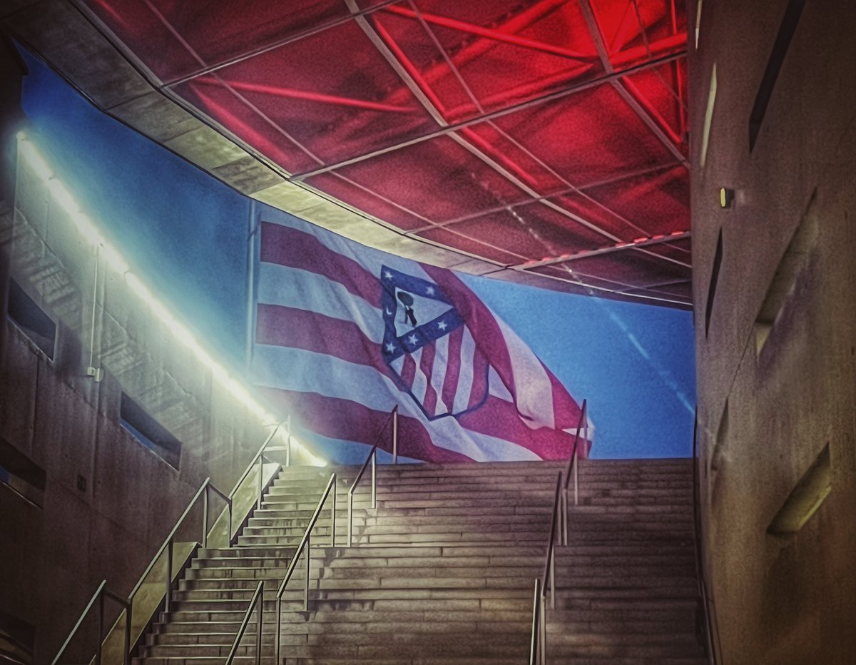 Miércoles 00:00 : “No quiero pensar en el domingo”
Jueves : Rabia
Viernes : Caer y levantarse
Sábado : “¿Y el domingo qué?”
Domingo…