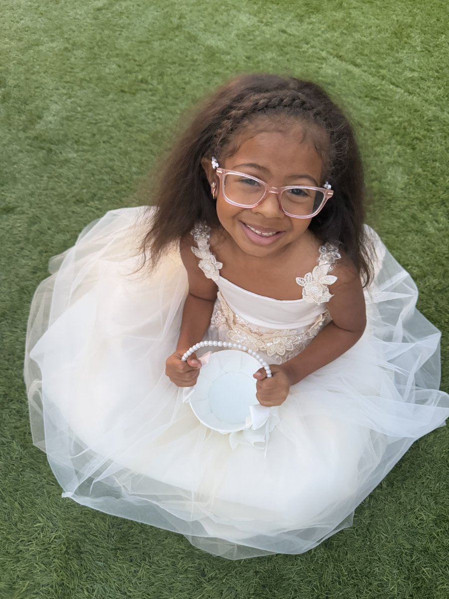 GasMaskMatty's tweet photo. Happy 6th Birthday to my young Princess Maddie! You are full of life and so much fun to be around! 💕 Continue to enjoy being a kid, having fun, learning and growing into the amazing person I know you will become! Love you so much baby girl! 🎂🥳🎉😘🎁 https://t.co/XLejUTppit