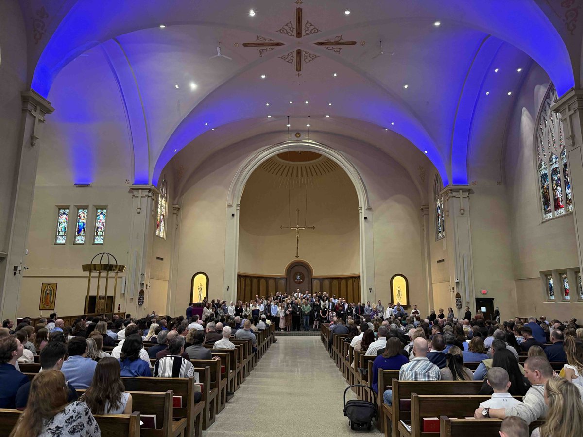 BishopBoyea's tweet photo. Of your charity, please pray for the 633 men, women, and children who are due to become Catholic this Easter across the Diocese of Lansing. That's the highest number of Easter converts in over a decade. Deo gratias. https://t.co/JOabTjHeEp