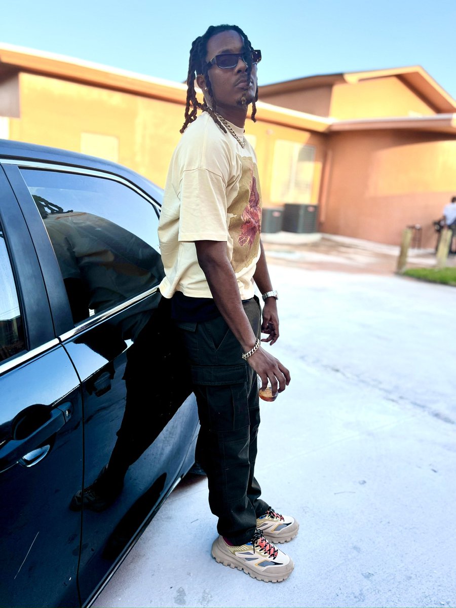 tobyanbake's tweet photo. @yungwill96 se:
- It’s my birthday kite m vibe 💣
- Anemi 💣
- My evrything 💣
- M anvi wèl 💣
- Paka zanmi fi (remix version l) 💣
Ak kèk lòt banger kap dòmi nan mize a 😊🏆🎹
#doyouknowTOBY 💽⌛️❓ https://t.co/UMjNjifdMD