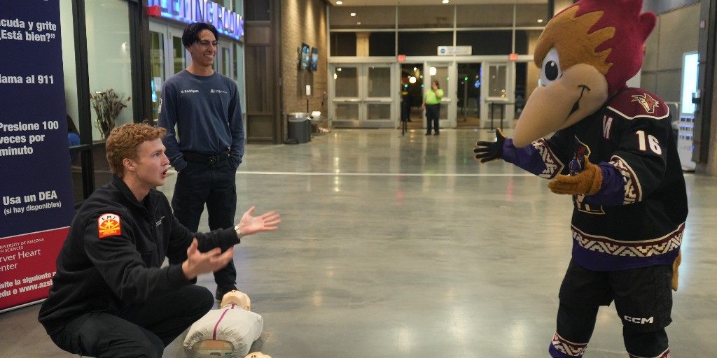 UArizona Sarver Heart Center (@uazheart) on Twitter photo Learn CPR. Save a Life. Join us this weekend at <a href="/RoadrunnersAHL/">Tucson Roadrunners</a> First Responders Night for FREE hands-on Chest-Compression-Only CPR training with @UAZSarverHeart & REACT!
📍 Tucson Convention Center
🆓 Open to all ages
🎟 Get tickets: fevo-enterprise.com/event/Sarverhe… Learn CPR. Save a Life. Join us this weekend at <a href="/RoadrunnersAHL/">Tucson Roadrunners</a> First Responders Night for FREE hands-on Chest-Compression-Only CPR training with @UAZSarverHeart & REACT!
📍 Tucson Convention Center
🆓 Open to all ages
🎟 Get tickets: fevo-enterprise.com/event/Sarverhe…