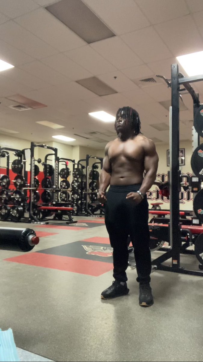 Raenaldo "Tank" Farrington Jr. tweet media