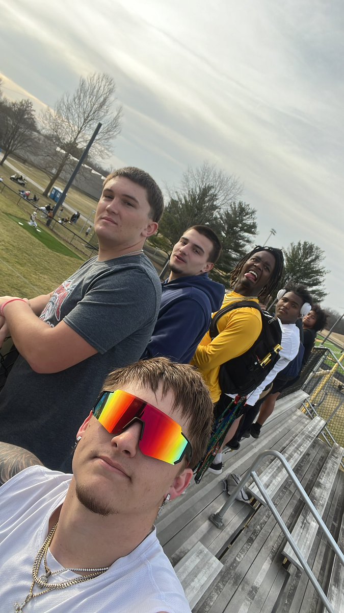 #GreyTeam #WolfPack Came out to support the Baseball Team!⚫️🟡 <a href="/Coach_B_MU/">Aeneas Bell</a> <a href="/MAKEITHAPPENN3/">Levi Campbell</a> <a href="/williamc_iii/">William Francis</a> <a href="/CalebAbbott24/">Caleb Abbott</a> <a href="/MU_SpartanFB/">Manchester Football</a> #SpartanChallenge