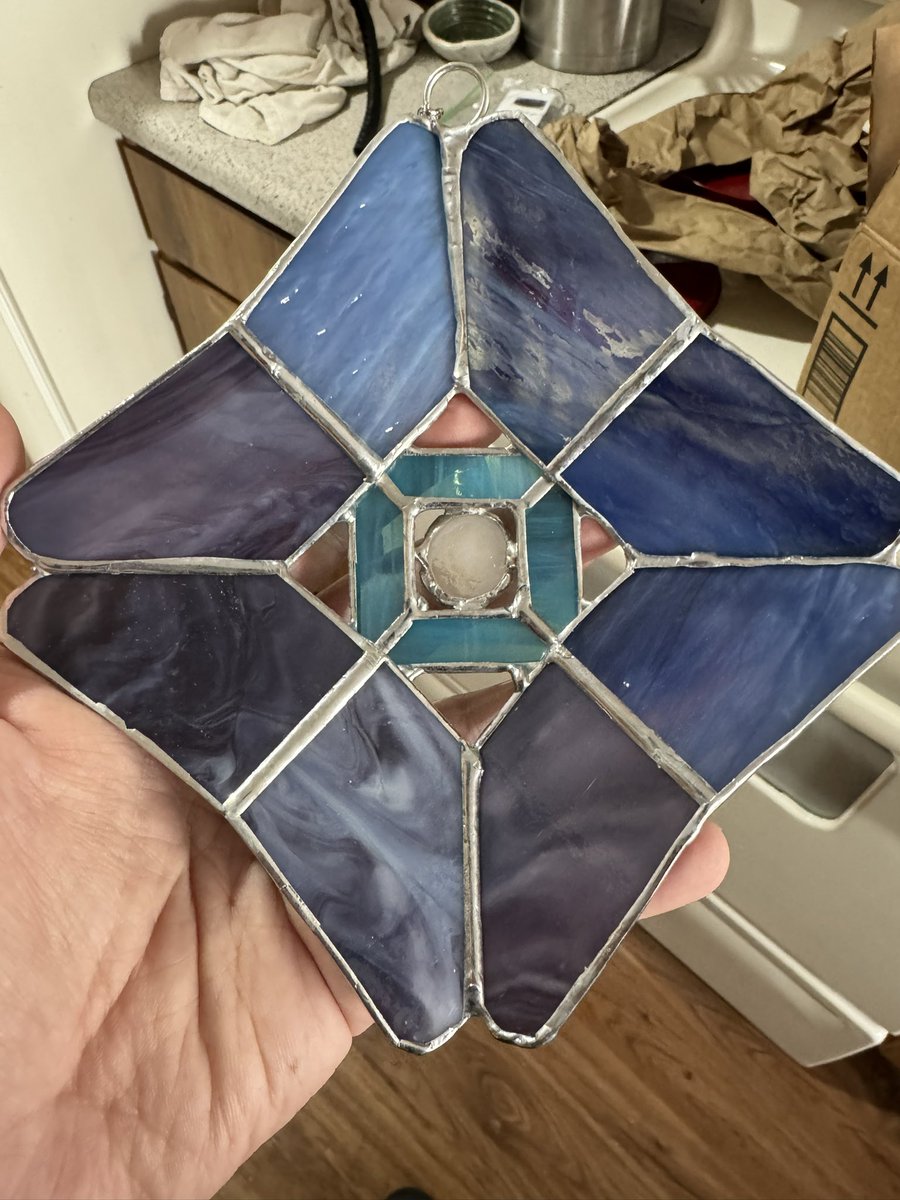 Darkhouse999's tweet photo. During @iShieldMaiden_ G2G streams, one of the many amazing things that could be won was an amazing custom stained glass ghost by @JudysCustmGlass I was lucky to be the winner and today I got this amazing ghost from her. Thank you Judy and Shield so much. https://t.co/fWpnHaK5Op