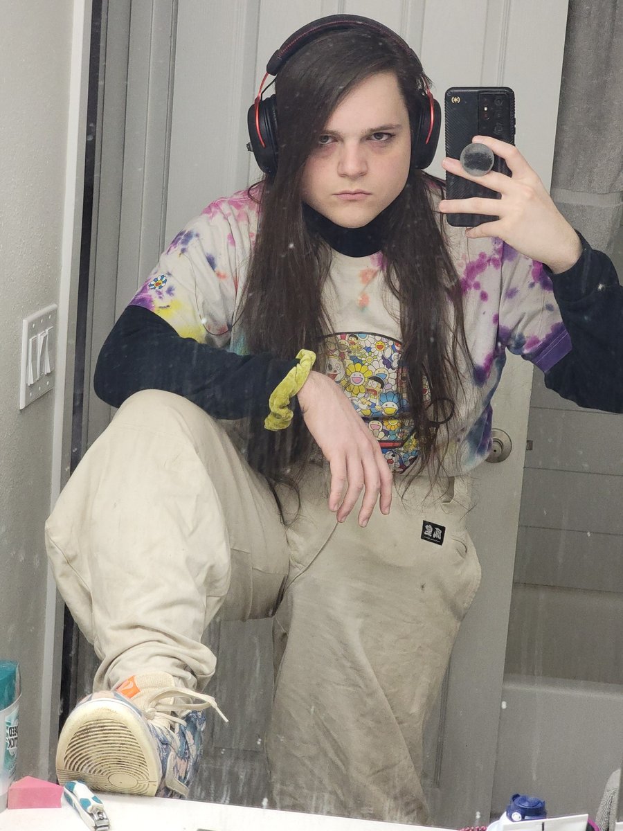 clown_depot's tweet image. fits youve missed out on if you exclusively follow me on twitter (foolish)