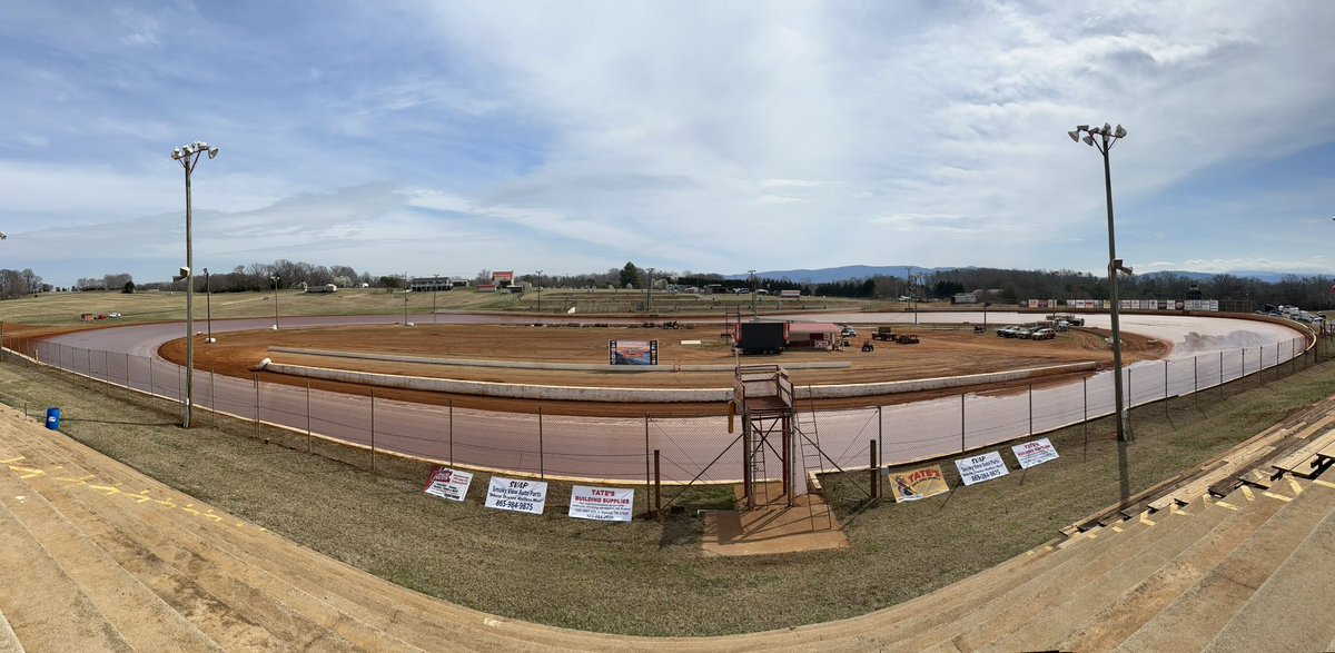 Ruben Mireles (@wooben88) on Twitter photo 45 <a href="/WoOLateModels/">World of Outlaws Late Models</a> entries this evening at Smoky Mountain Speedway! Watch live on <a href="/dirtvision/">DIRTVision</a> ! 45 <a href="/WoOLateModels/">World of Outlaws Late Models</a> entries this evening at Smoky Mountain Speedway! Watch live on <a href="/dirtvision/">DIRTVision</a> !