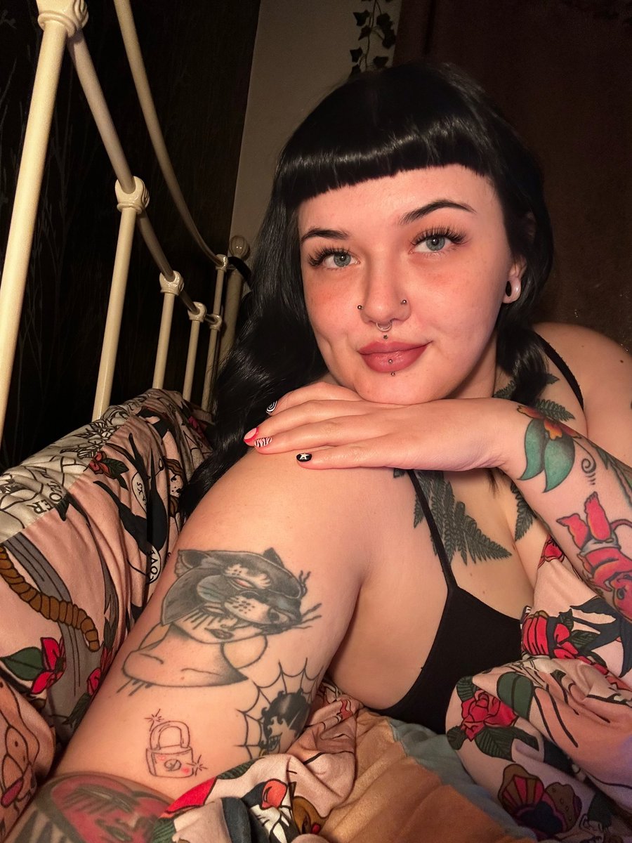 Lucy 🌿 tweet media