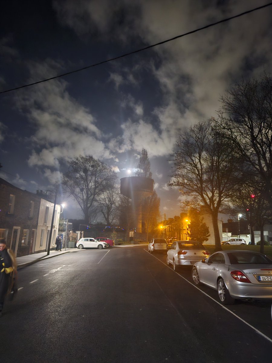 View from Heaven in Glasnevin #heaveninglasnevin #fullmoon