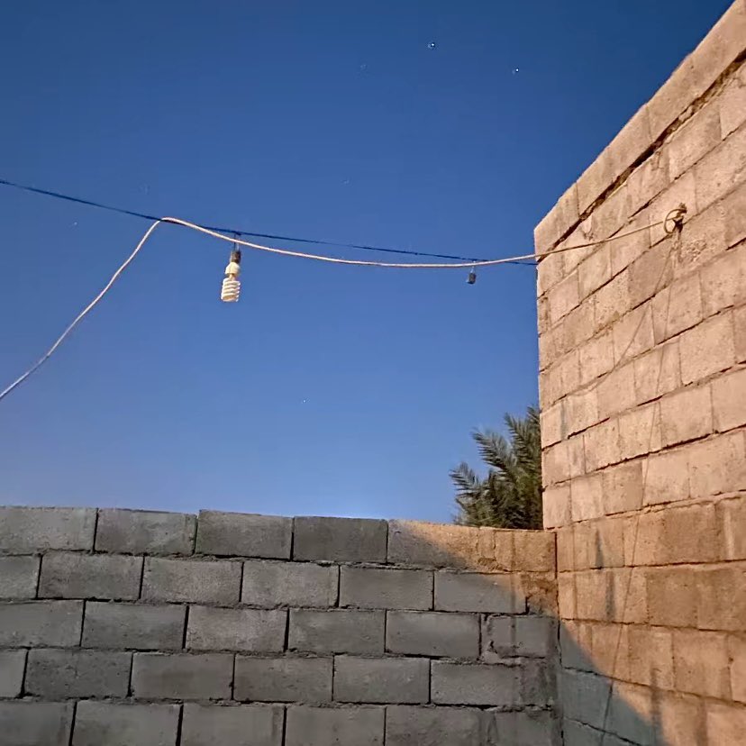 طيّب المعدن مثل عودٍ معتّق
كل مازاد الزمن يزداد طيبه . 

#نجران_الآن