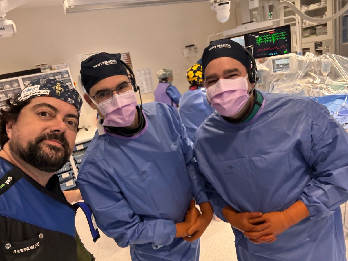 Antonio Gomez Menchero (@antoniogomezm21) on Twitter photo CSC estructural 2025. Implante de TAVI Acurate Prime desde el HU DE Salamanca. Amigos a un lado y a otro de la pantalla. Excelente resultado, gran equipo de hemodinámica, como en casa. <a href="/icruzgonzalez/">Ignacio Cruz Gonzalez</a> <a href="/jmmoreiras/">Javi Moreiras</a>, <a href="/IHujrj/">Intervencionismo Huelva HUJRJ</a> <a href="/pepp183/">jose diaz</a> CSC estructural 2025. Implante de TAVI Acurate Prime desde el HU DE Salamanca. Amigos a un lado y a otro de la pantalla. Excelente resultado, gran equipo de hemodinámica, como en casa. <a href="/icruzgonzalez/">Ignacio Cruz Gonzalez</a> <a href="/jmmoreiras/">Javi Moreiras</a>, <a href="/IHujrj/">Intervencionismo Huelva HUJRJ</a> <a href="/pepp183/">jose diaz</a>