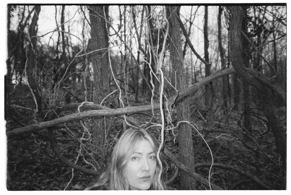 cornelia_murr's tweet image. RTTC been out two weeks. Tell me your favorite songs, tell me what you see… some pics in the Nashville winter jungle by Caleb Lanier here 🖤