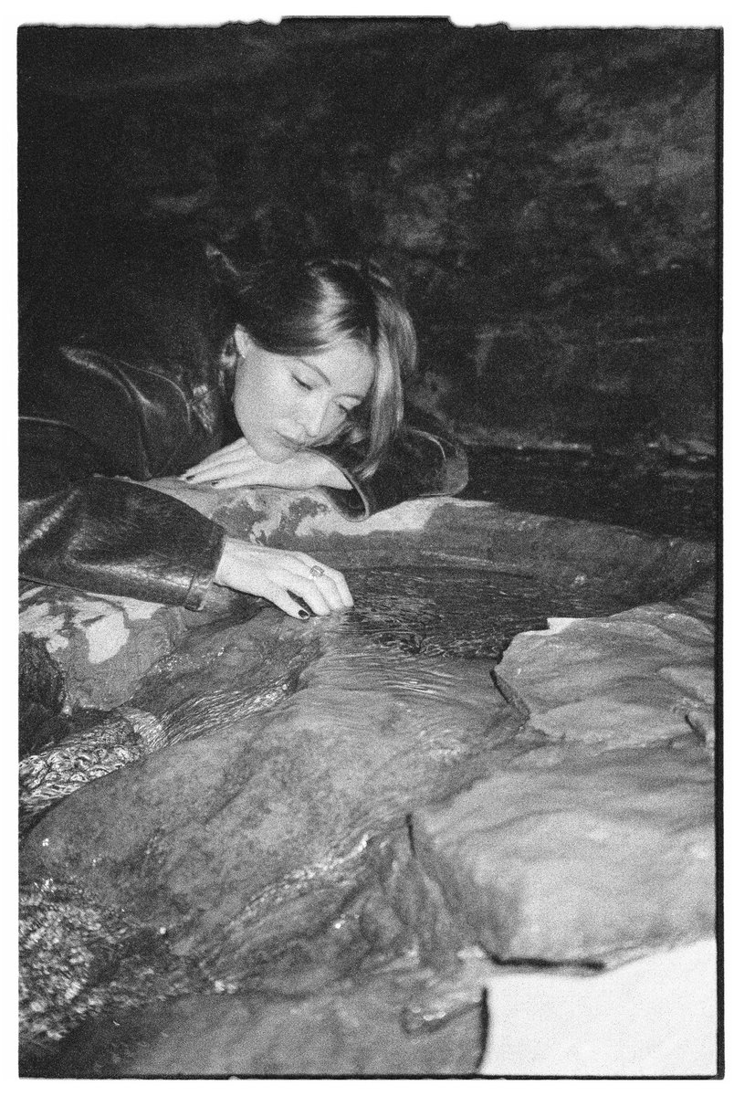 cornelia_murr's tweet image. RTTC been out two weeks. Tell me your favorite songs, tell me what you see… some pics in the Nashville winter jungle by Caleb Lanier here 🖤