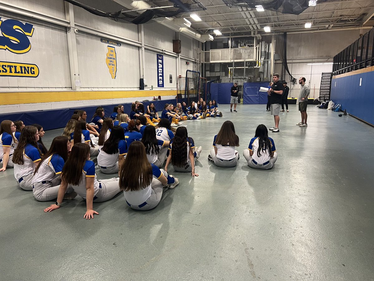 Sandburg Softball tweet media