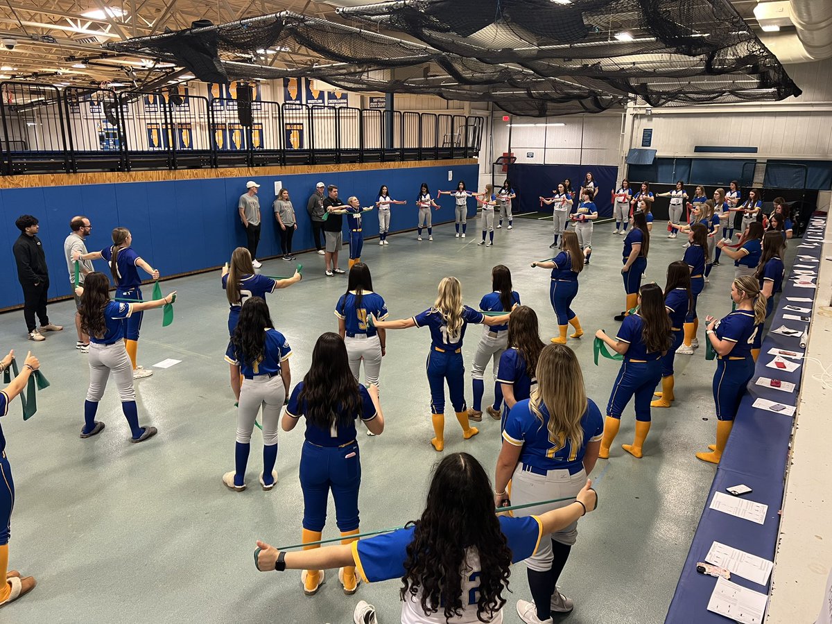Sandburg Softball tweet media