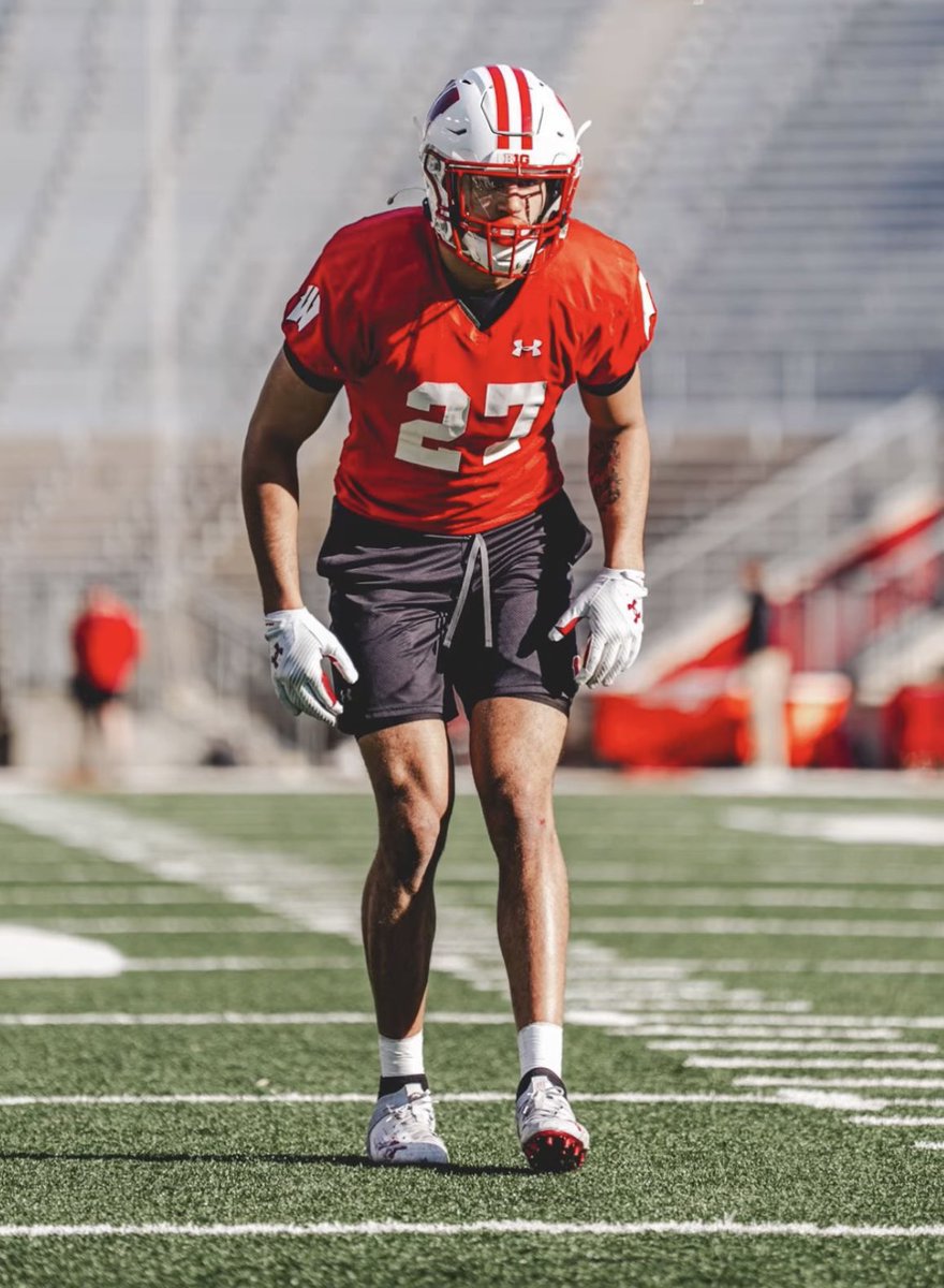 Raphaelball9's tweet image. That time ⏰ 
#OnWisconsin #badgerfootball