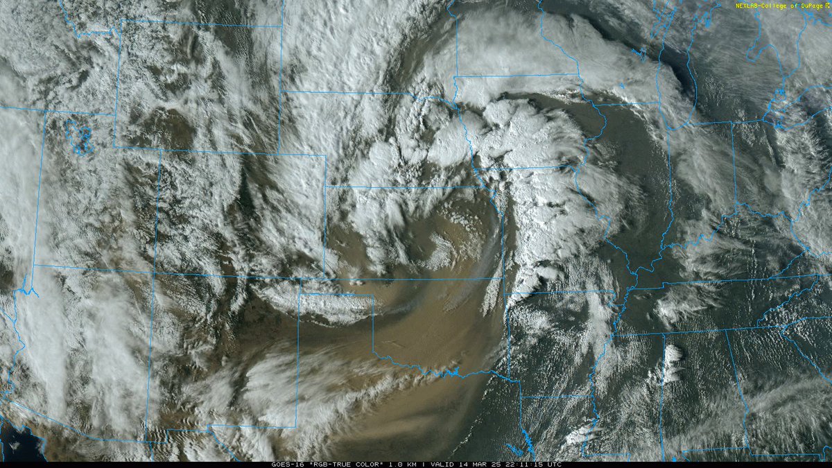 brandonwxOK's tweet image. Make no mistake, were living through a historic event. Long 36 hours ahead.