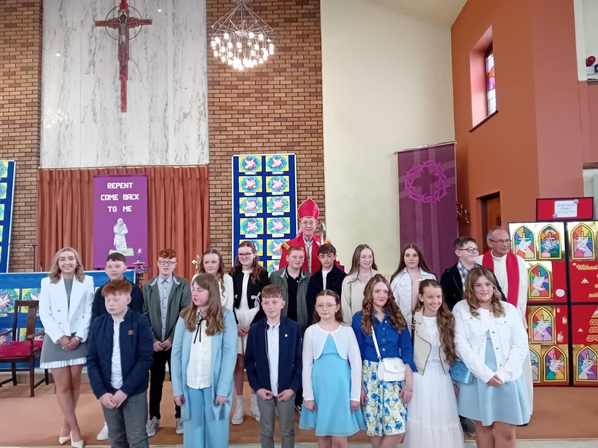BishopDNulty's tweet photo. A wonderful day in Killeigh Parish as 90 young people were confirmed over two ceremonies, Killeigh and Cloneygowan Schools at 11am in St. Patrick’s Church, Killeigh and Ballinagar and Geashill Schools at 2pm in St. Joseph’s Church, Ballinagar @KANDLEi @CatholicNewsIRL https://t.co/Y4fbGuYIOc
