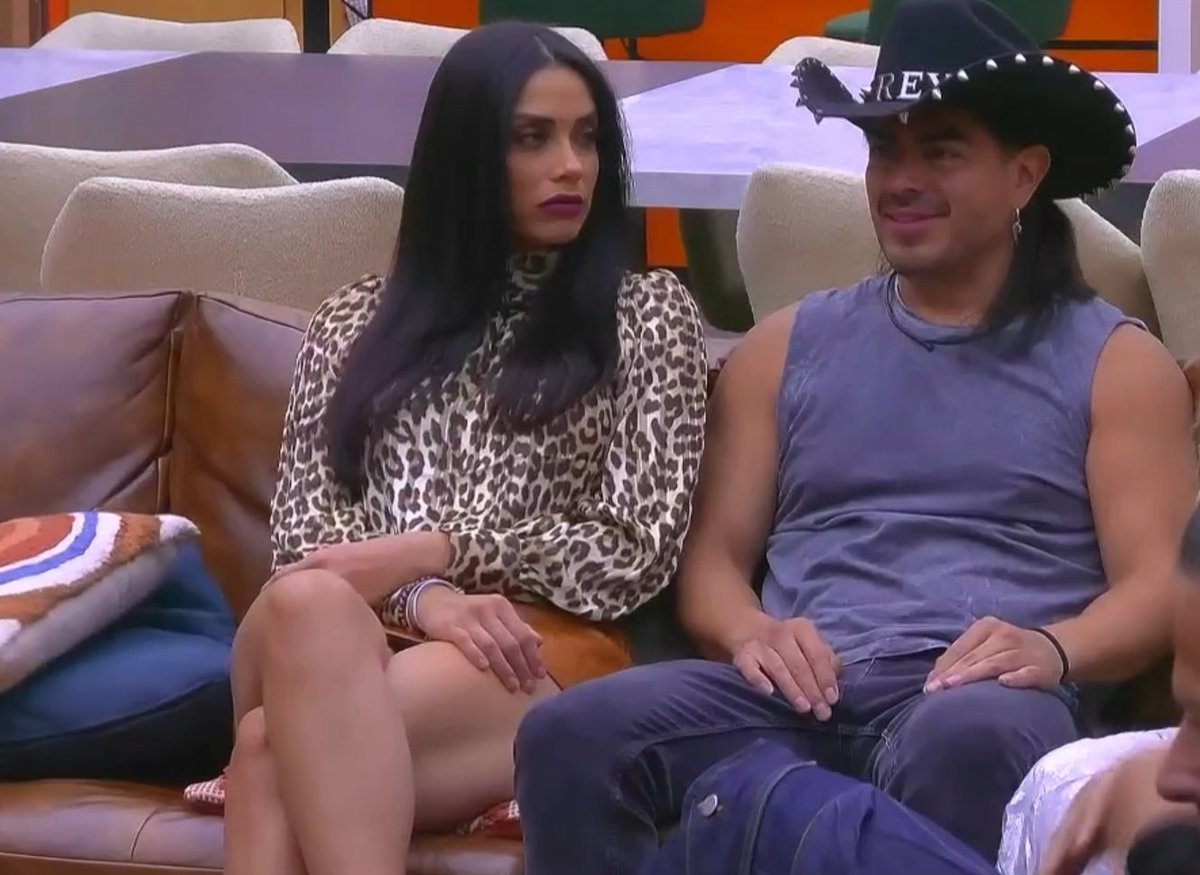 carlifm05's tweet photo. Lo que yo amo a esta dupla 🩷
#LCDLF5 #LCDLFAIlStars
#Alrey por siempre ✨
#LaCasaDeLosFamososAllStars https://t.co/YbwsA88frZ