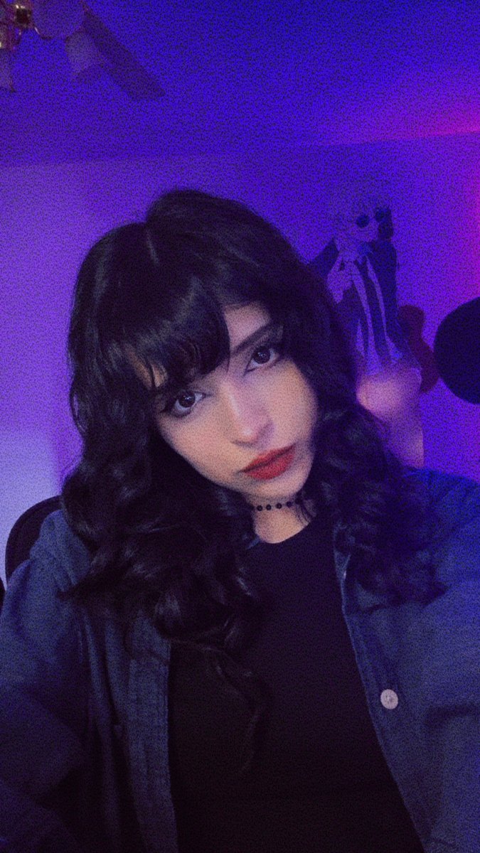 Spooky stream 🕸️💀 come join or else 🔫

twitch.tv/wekasuwi