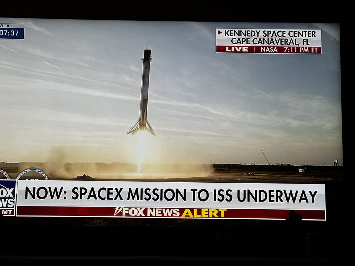 mjjmerritt1965's tweet image. So to be clear, the guy who is behind this amazing feat of technology has to deal with Democrats throwing Molotov cocktails at his EV car dealerships and insisting he’s a Nazi... When ironically real Nazis built our entire space program...
#Democrats #mostlypeaceful #Musk #Tesla