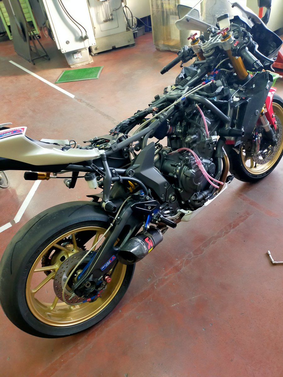 sames505's tweet photo. #YZFR7 初車検
昨日、再検査に合格し、2年間乗ることを許可してもらいました。が、・・・直ぐに元に戻しています。 https://t.co/PryJIB2df0