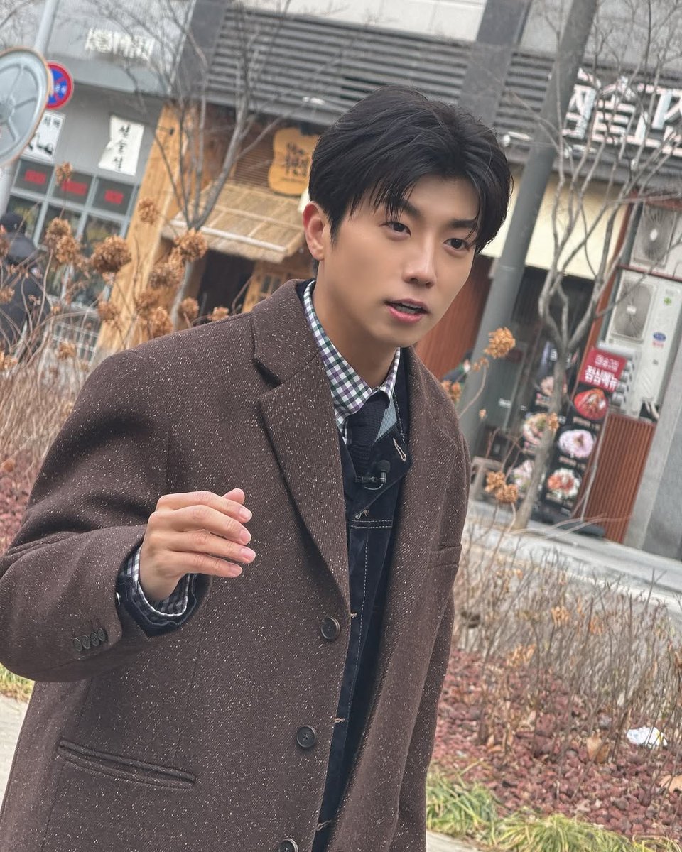 2PM_Mexico's tweet photo. [2PM Real Instagram] 

"Haré el lindo Japchae de Jang Wooyoung en lugar de pasta de frijoles negros, pasta de frijoles rojos, pasta de frijoles amarillos y pasta de frijoles blancos🌈🩵

#CadaVez #QueEresTanGuapo
#LaConcentración #EsTanBuena
#ElCliente
#Tupiemstagram" https://t.co/yarHdo9oB8
