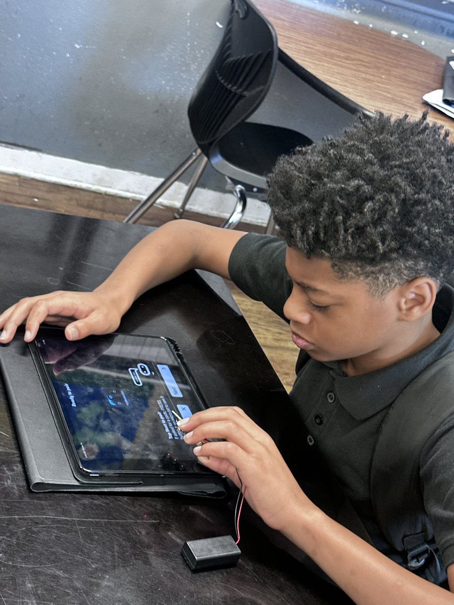 Shundasia Lewis-Brooks tweet media