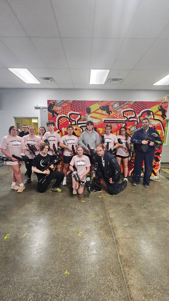 GBAChattanooga's tweet photo. Update from our Sophomore class who is currently in Cincinnati! They visited the Cincinnati Museum, spent some time in Downtown Cincinnati and then
ended the day at Full Throttle Adrenaline Park! 💛 https://t.co/DE4JZ3k2hI