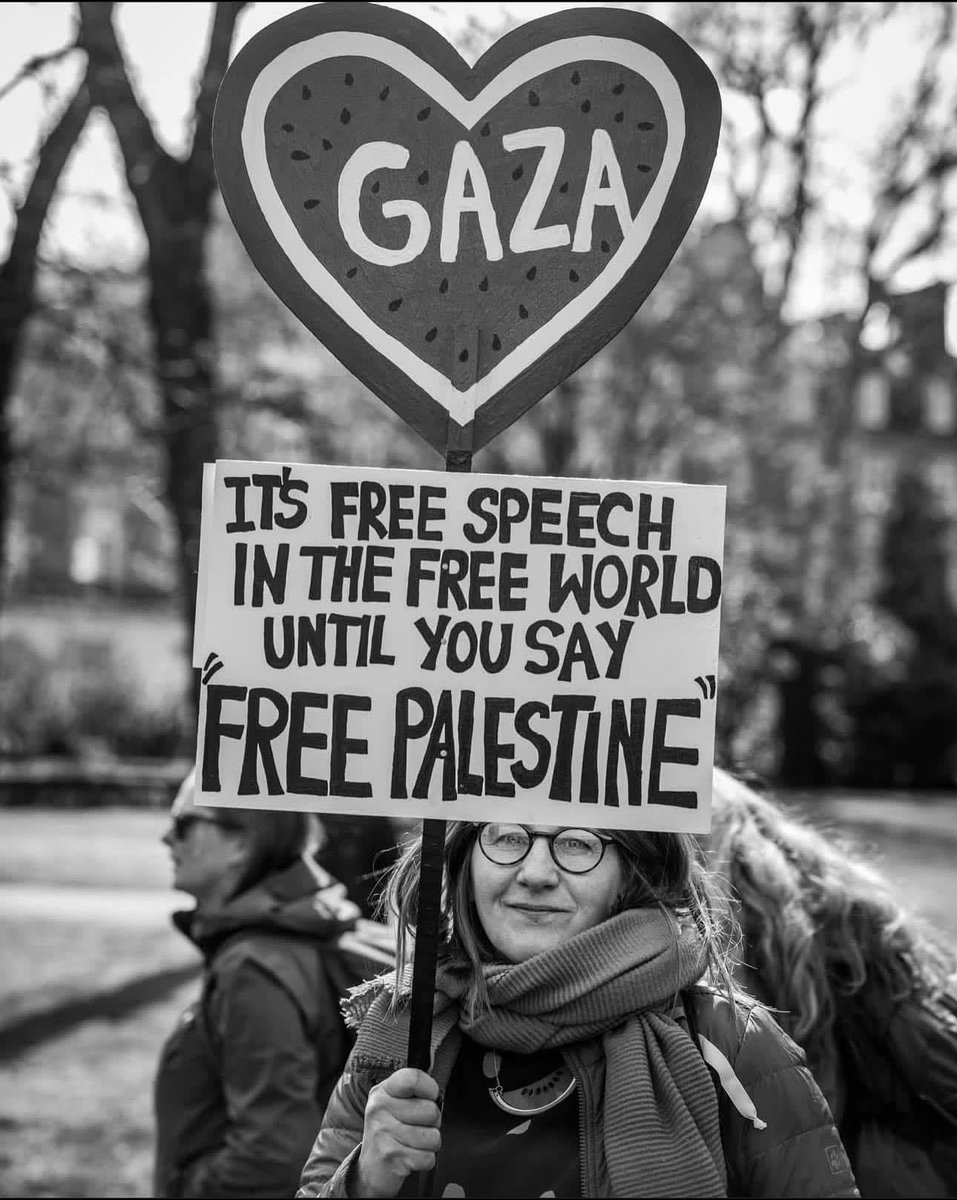 <a href="/Megatron_ron/">Megatron</a>