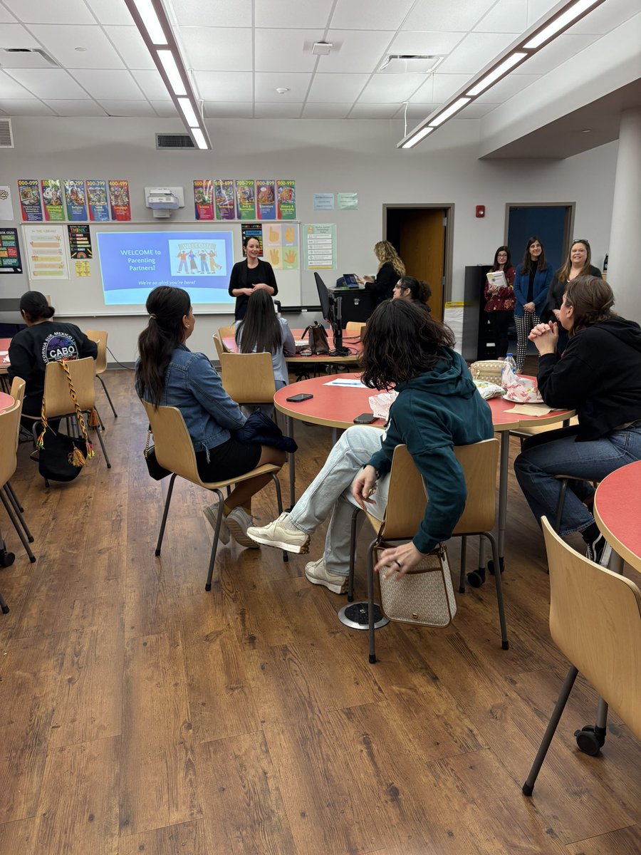 LFriedman_FTPS's tweet photo. Our first Parenting Partners workshop was a huge success! We can't wait for Tuesday so we can do it again! Parents and Staff...Perfect Together! https://t.co/mLydNChAaF