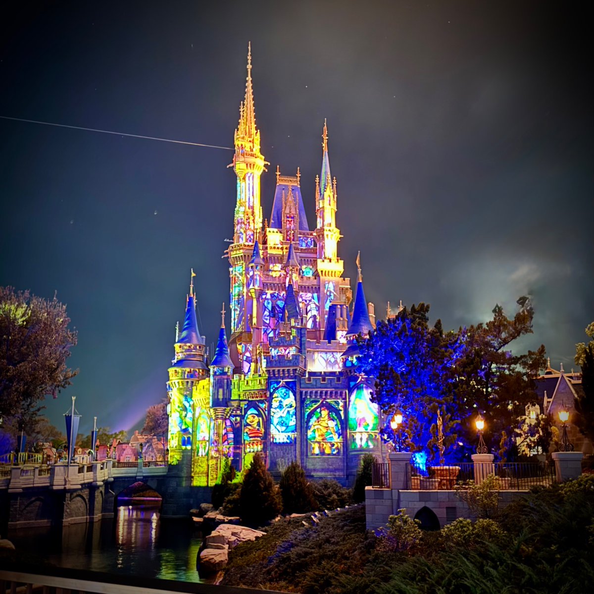 candireu's tweet photo. Such a magical place. Much needed visit. 🪄

@WaltDisneyWorld https://t.co/1v95gJO6kI