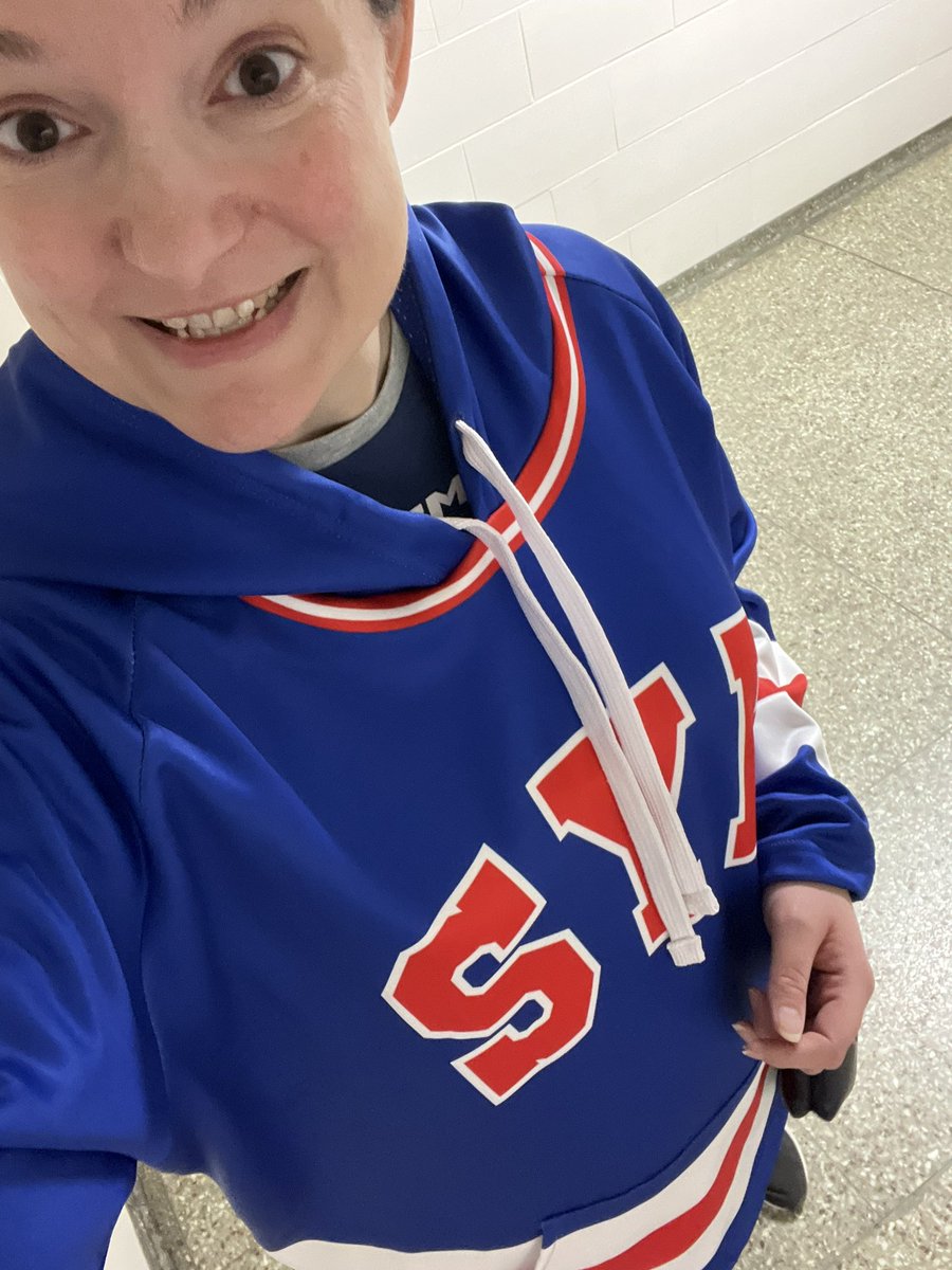 softballtkl's tweet photo. Cheering on the @SyracuseCrunch from Sec 116 row dd seat 2 #tullyspucks #syracusecrunch https://t.co/YsrsSHfjAV