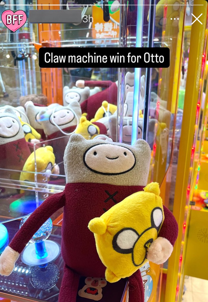 dummyotto's tweet image. parents are visiting taiwan rn and my dad won me a finn plush LETS GOOOO