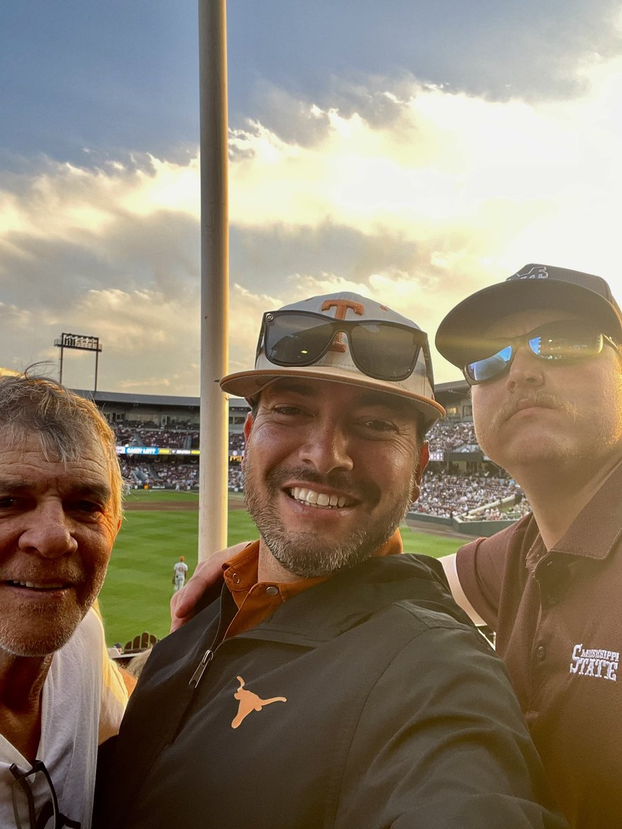 OccupyLF's tweet photo. Iβve literally NEVER met a better group of people IN MY LIFE.
Starkville, Mississippi β¦ I LOVE YOU.
ABSOLUTELY UNREAL. π§‘ https://t.co/kO7IpIytpe