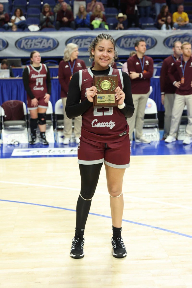 Rise Up Sports Media (@riseupsports1) on Twitter photo Congratulations to Henderson County for their quarterfinals appearance & A’Tylia Green for being named to the All-Tournament Team🏆
<a href="/LdyColonelBball/">HCHS Lady Colonel Basketball</a> <a href="/Atylia4/">Atylia Green</a>
📸: <a href="/toniawittphoto/">Tonia Witt Photo</a> Congratulations to Henderson County for their quarterfinals appearance & A’Tylia Green for being named to the All-Tournament Team🏆
<a href="/LdyColonelBball/">HCHS Lady Colonel Basketball</a> <a href="/Atylia4/">Atylia Green</a>
📸: <a href="/toniawittphoto/">Tonia Witt Photo</a>