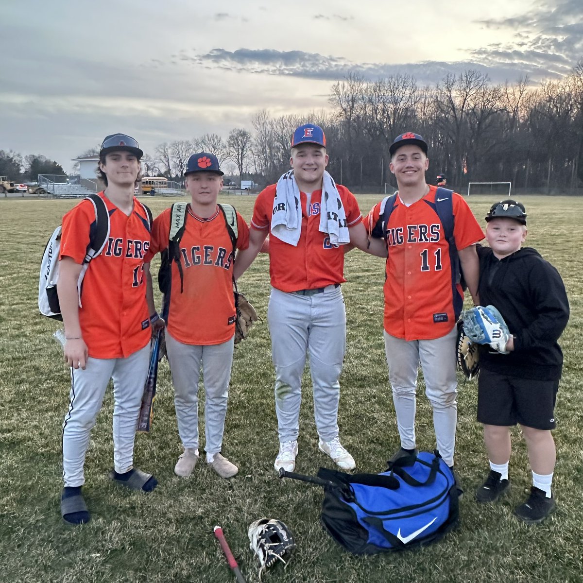 Paulie Prosser (@paulieprosser) on Twitter photo Got to play a scrimmage today bunch of <a href="/NMCBaseball/">NMC Baseball</a> boys all 4 heading to play at the next level!! Beautiful day for Baseball!!
<a href="/braxprosser/">brax</a>
<a href="/bryson_wittmer1/">Bryson Wittmer</a>
<a href="/MaxAlbert112/">Maxwell Albert</a>
<a href="/Allencarve8517/">Allen carver</a> Got to play a scrimmage today bunch of <a href="/NMCBaseball/">NMC Baseball</a> boys all 4 heading to play at the next level!! Beautiful day for Baseball!!
<a href="/braxprosser/">brax</a>
<a href="/bryson_wittmer1/">Bryson Wittmer</a>
<a href="/MaxAlbert112/">Maxwell Albert</a>
<a href="/Allencarve8517/">Allen carver</a>