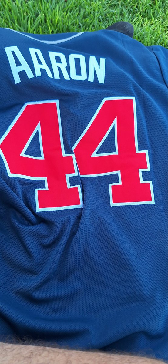 ChelseaFCOwner's tweet photo. New Jersey @Braves @DOBrienATL @BrandonDubisky @Bigdogg2251 @JuiceSimps0n
#HankAaron #755isReal https://t.co/mmI2hG2aUW