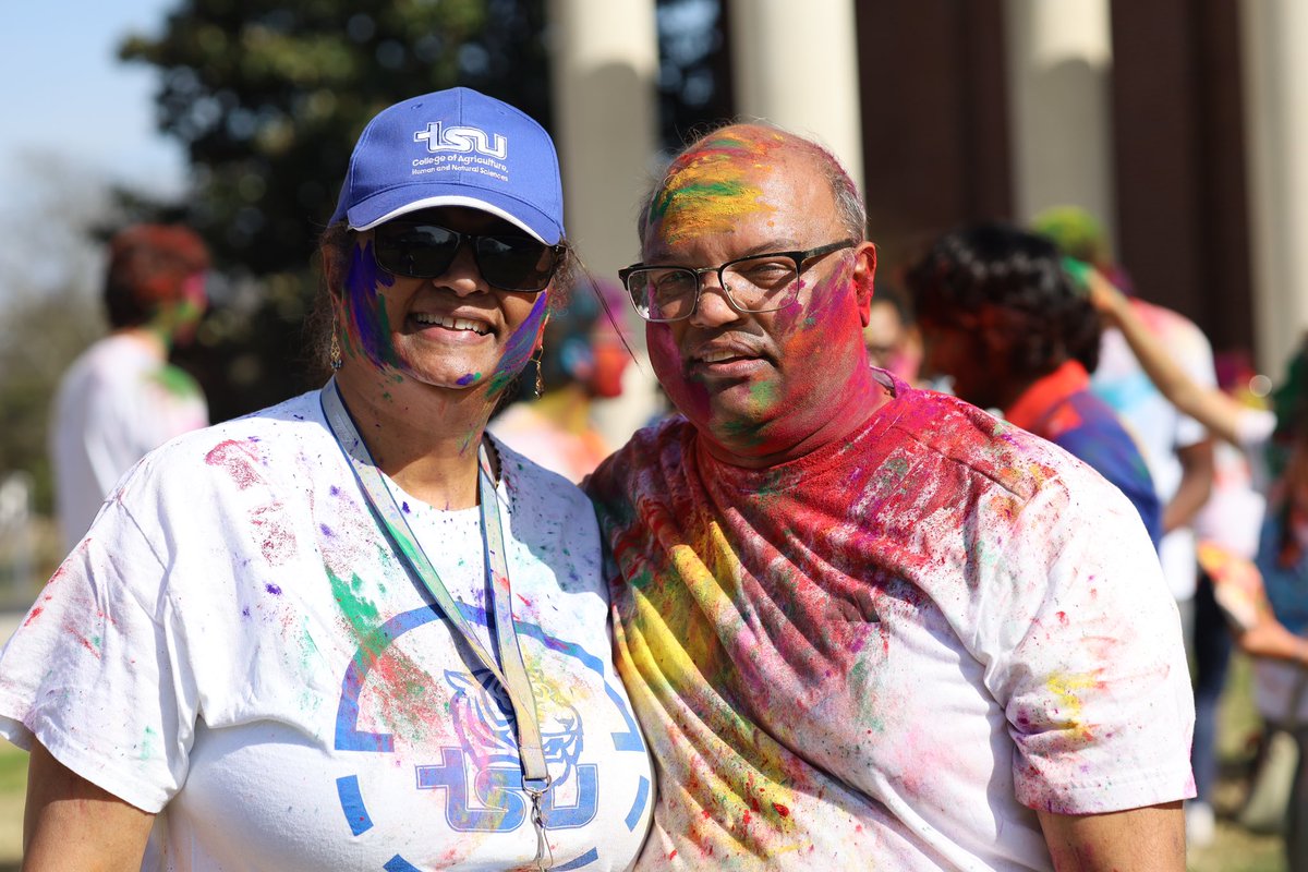 Today, the Office of International Affairs and the South Asian Student Association (SASA) celebrated Holi— a festival of colors! Students, faculty, and staff came together on the President’s Lawn to celebrate with music, dancing, and an explosion of color. 🌸🎶 #TSUInternational